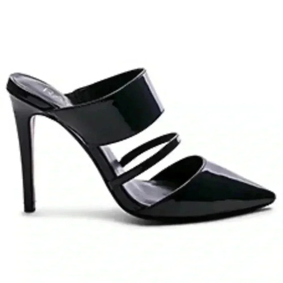 RAYE Shoes - RAYE Bend High Heel in Black Size 7